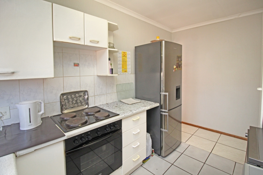 2 Bedroom Property for Sale in Weltevreden Park Gauteng