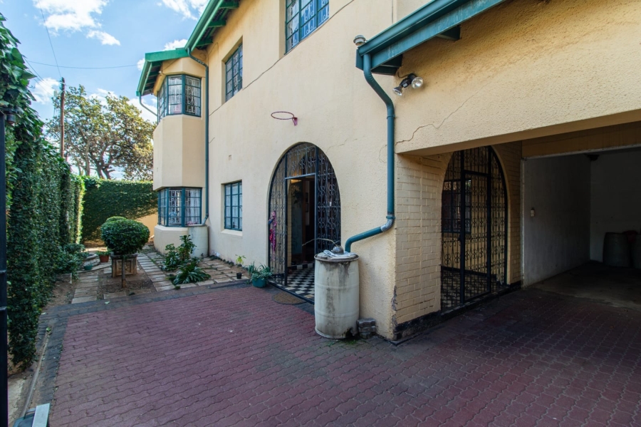 5 Bedroom Property for Sale in Kensington Gauteng