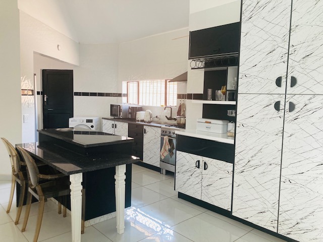 5 Bedroom Property for Sale in Sunair Park Gauteng