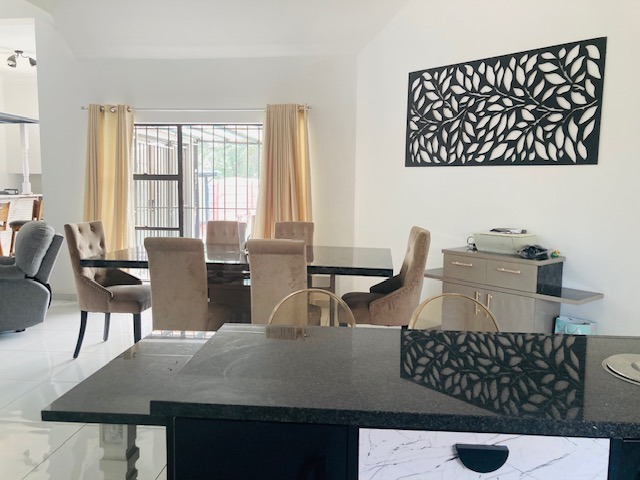 5 Bedroom Property for Sale in Sunair Park Gauteng