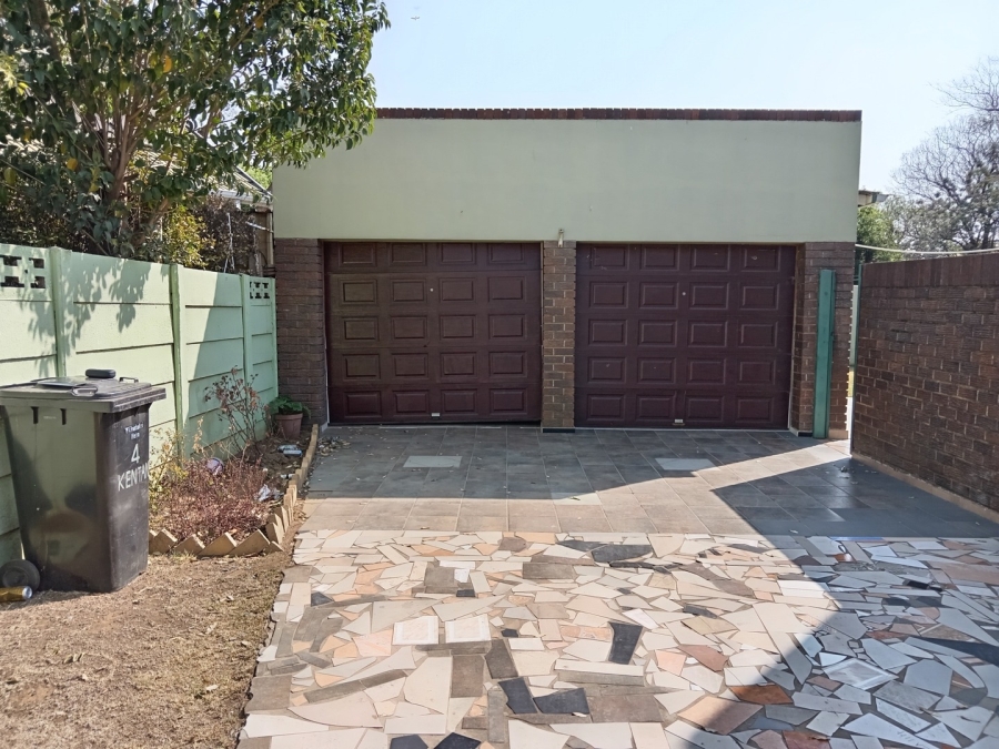 3 Bedroom Property for Sale in Selcourt Gauteng