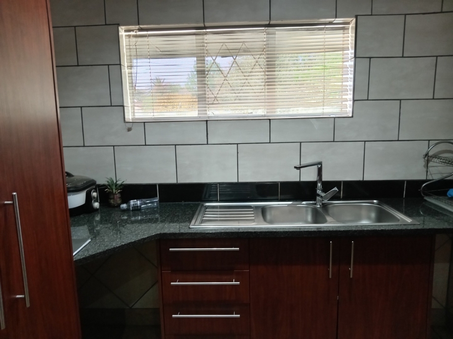 3 Bedroom Property for Sale in Selcourt Gauteng