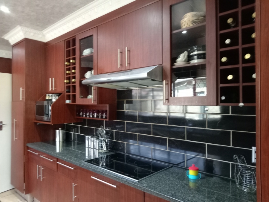 3 Bedroom Property for Sale in Selcourt Gauteng