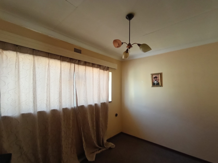 3 Bedroom Property for Sale in Selcourt Gauteng