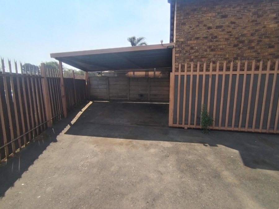 2 Bedroom Property for Sale in Minnebron Gauteng