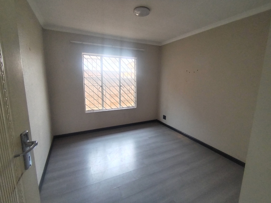 2 Bedroom Property for Sale in Minnebron Gauteng