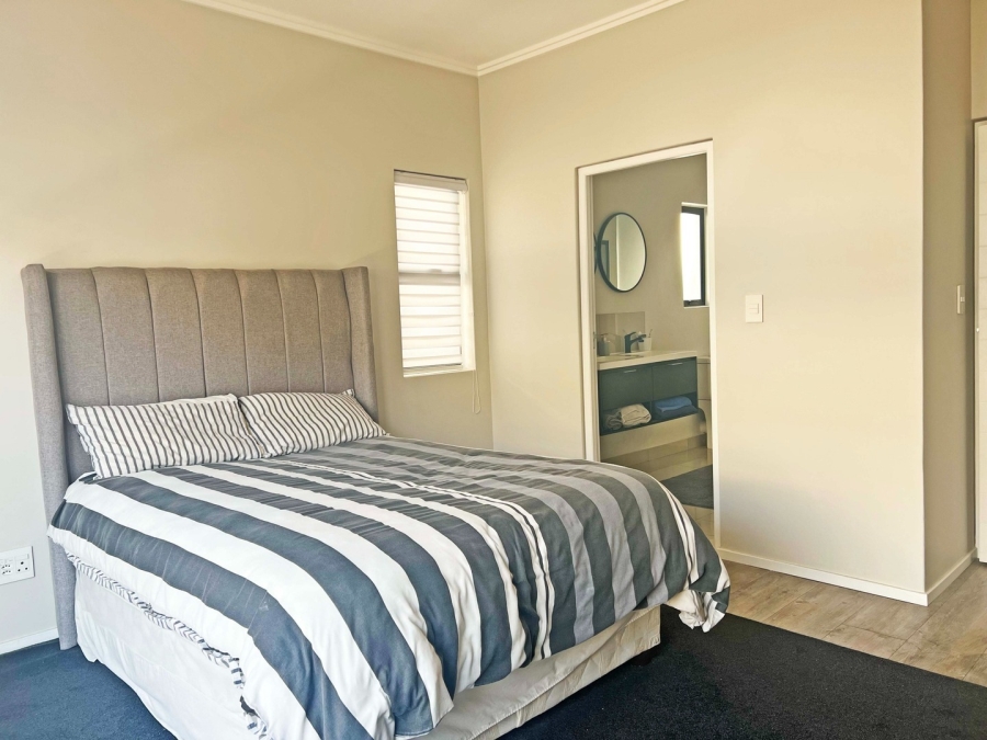 To Let 2 Bedroom Property for Rent in Bryanston Gauteng