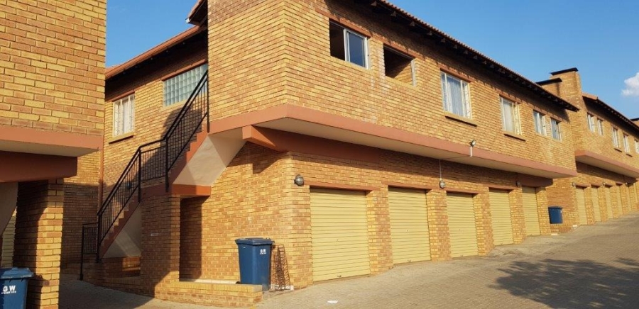 To Let 2 Bedroom Property for Rent in Olympus AH Gauteng