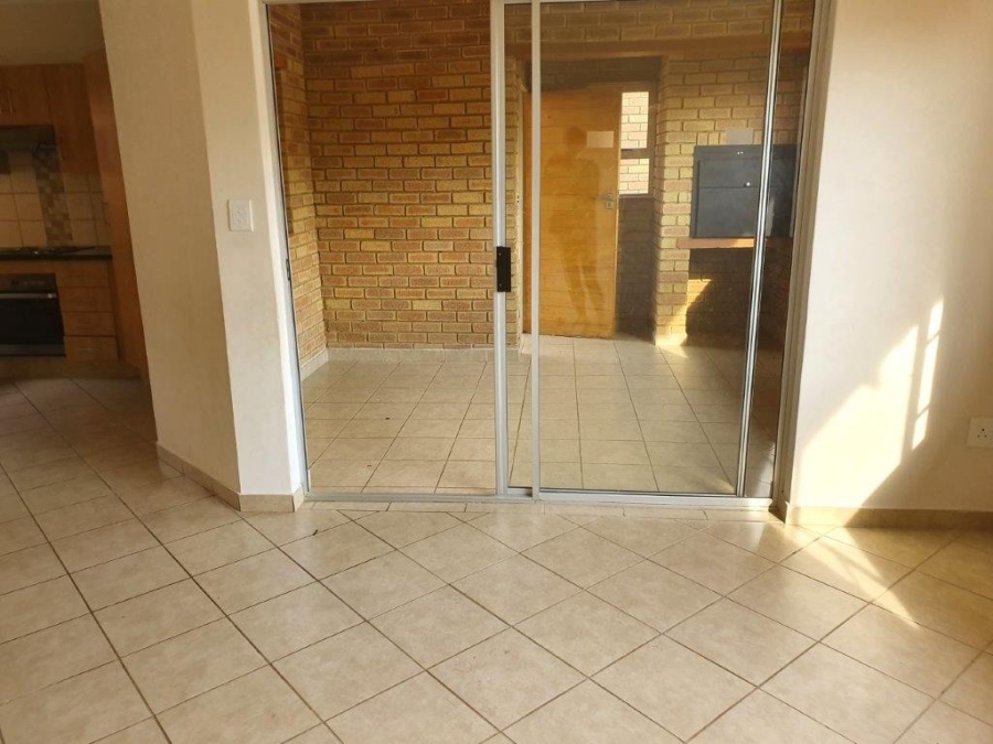 To Let 2 Bedroom Property for Rent in Olympus AH Gauteng