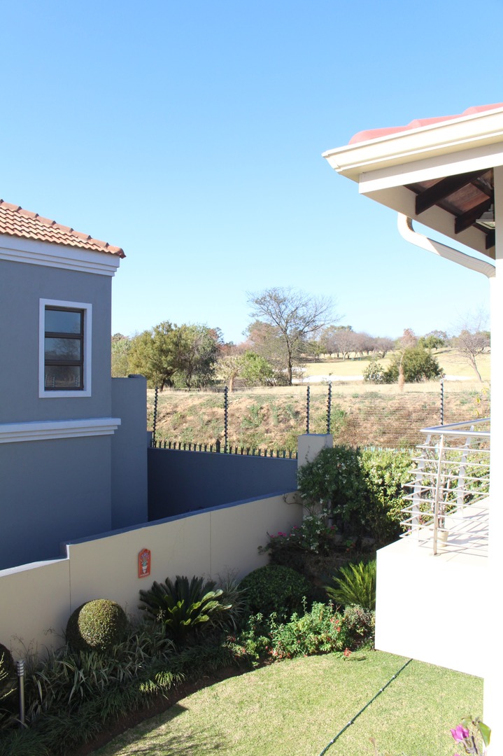 To Let 4 Bedroom Property for Rent in Woodmead Gauteng