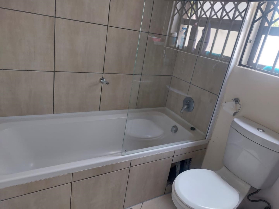 2 Bedroom Property for Sale in The Reeds Gauteng