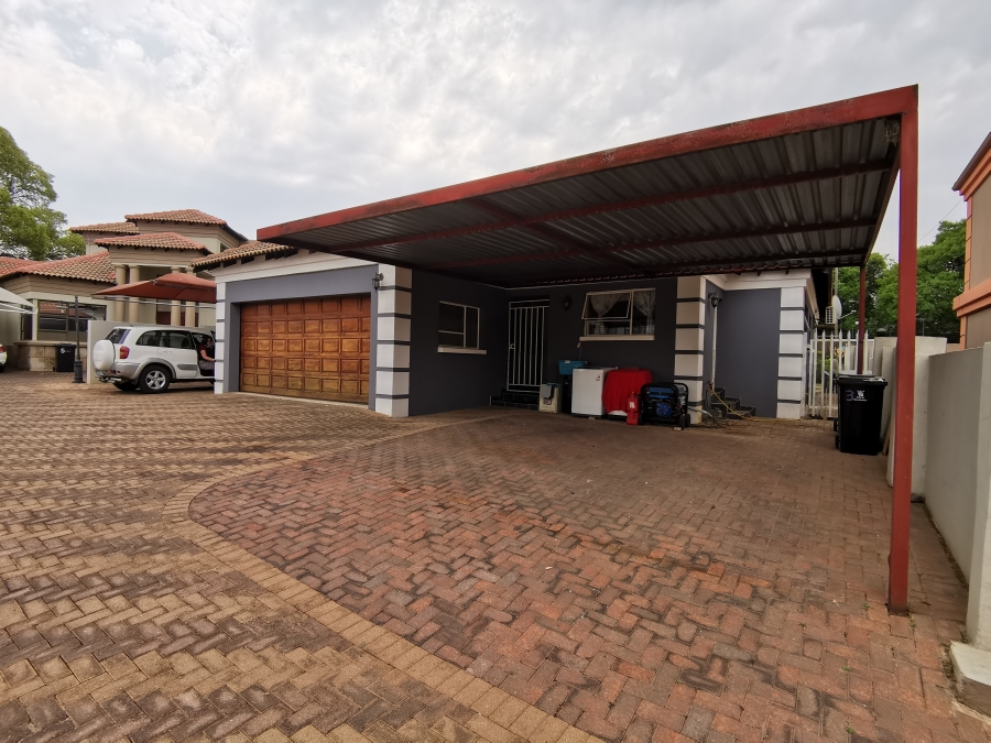 3 Bedroom Property for Sale in Van Riebeeck Park Gauteng