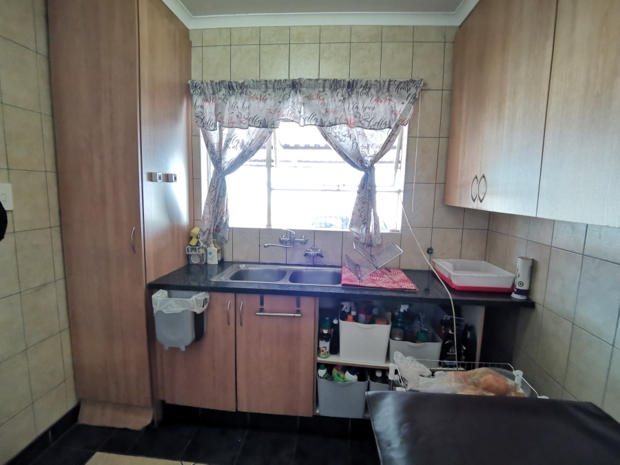 3 Bedroom Property for Sale in Van Riebeeck Park Gauteng