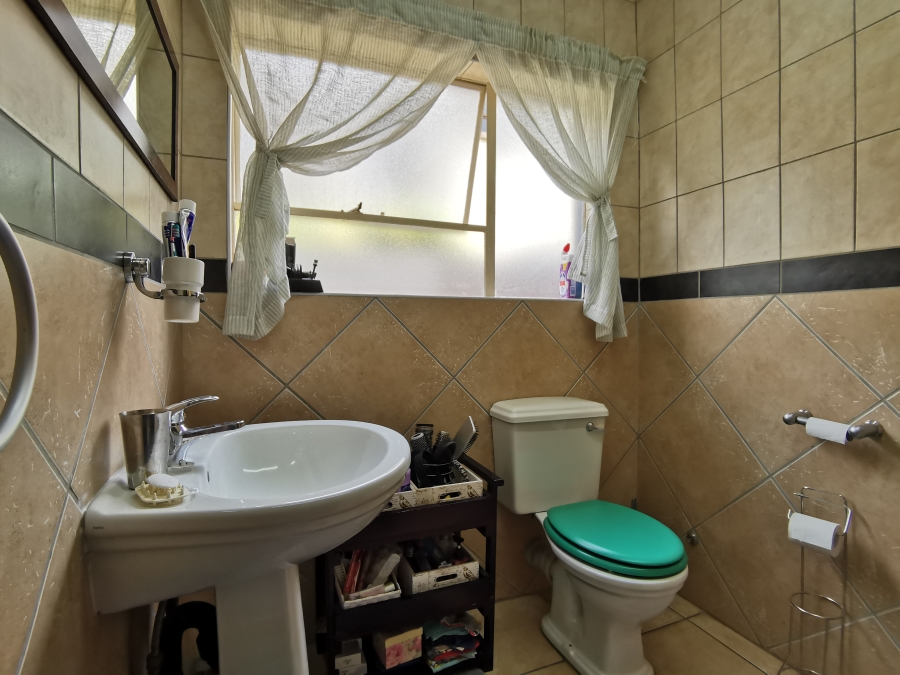 3 Bedroom Property for Sale in Van Riebeeck Park Gauteng