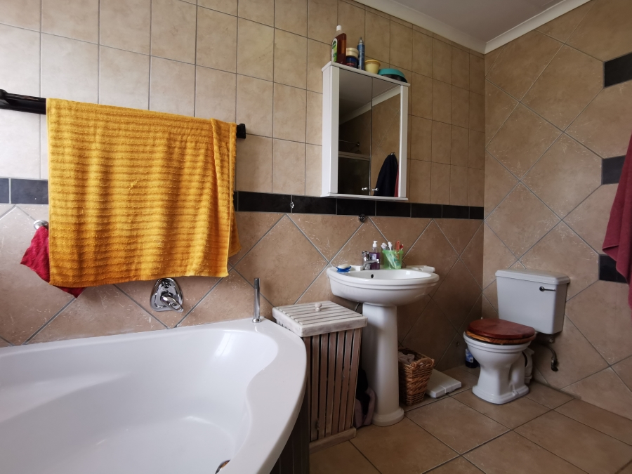 3 Bedroom Property for Sale in Van Riebeeck Park Gauteng