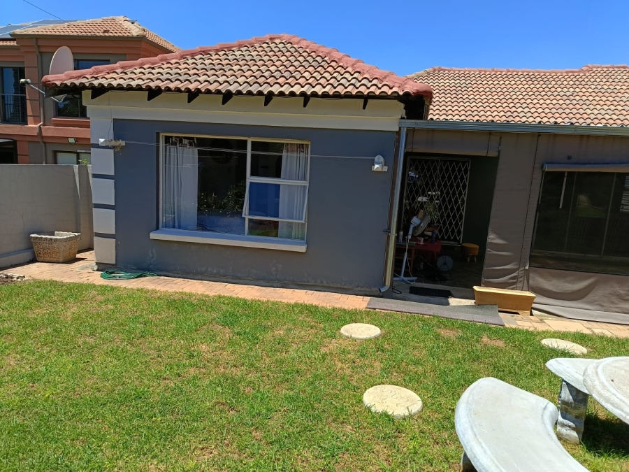 3 Bedroom Property for Sale in Van Riebeeck Park Gauteng