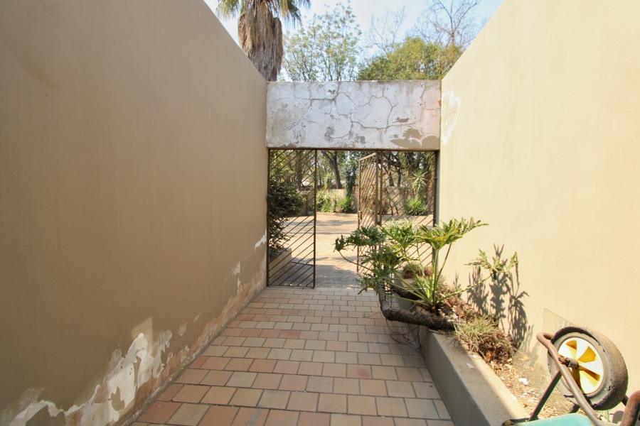 To Let 3 Bedroom Property for Rent in Glen Austin Gauteng