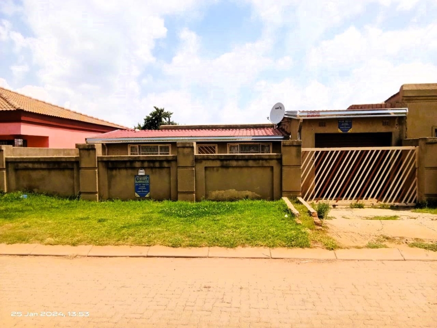 2 Bedroom Property for Sale in Tsakane Gauteng