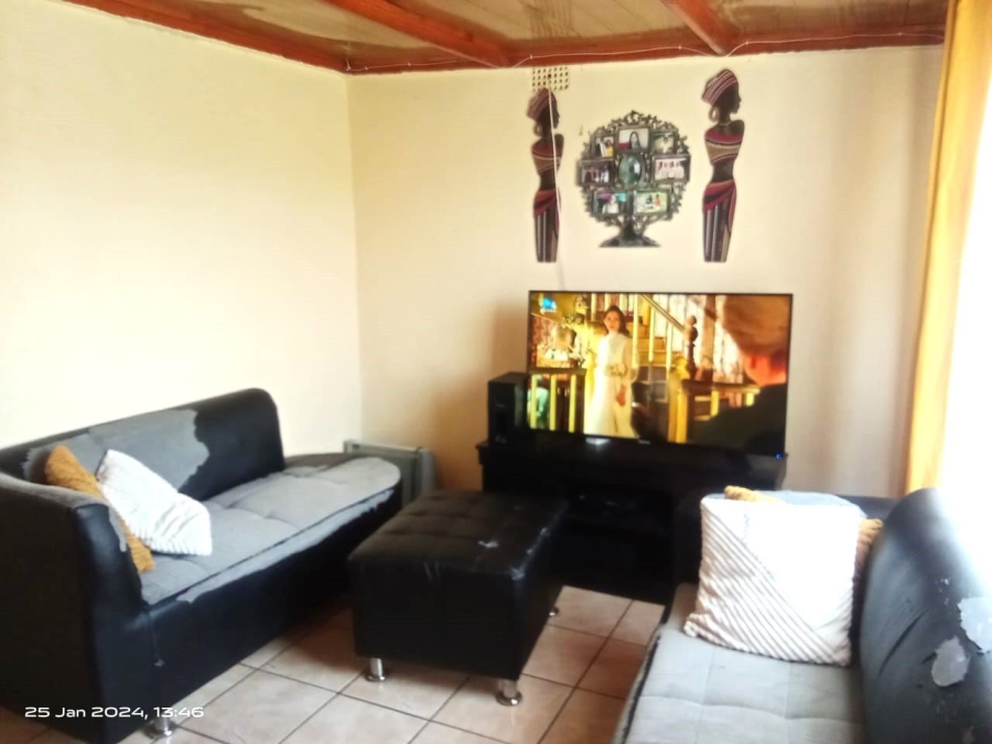 2 Bedroom Property for Sale in Tsakane Gauteng