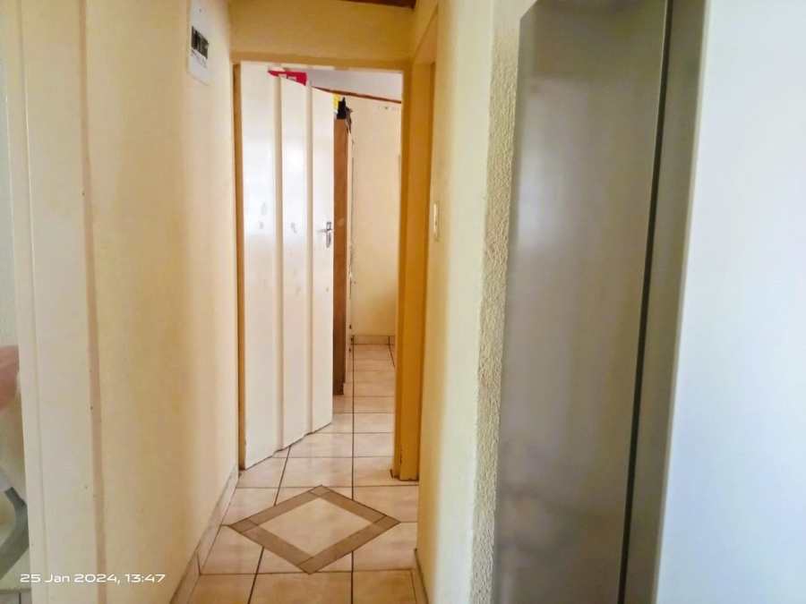 2 Bedroom Property for Sale in Tsakane Gauteng