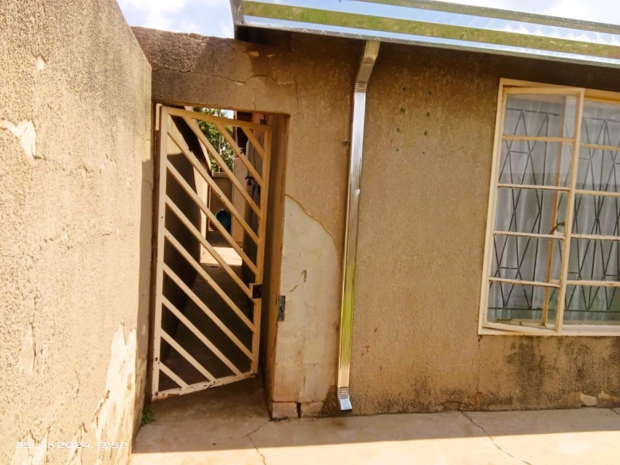 2 Bedroom Property for Sale in Tsakane Gauteng