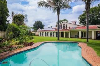 5 Bedroom Property for Sale in Van Riebeeck Park Gauteng