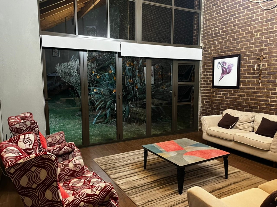 4 Bedroom Property for Sale in Discovery Gauteng