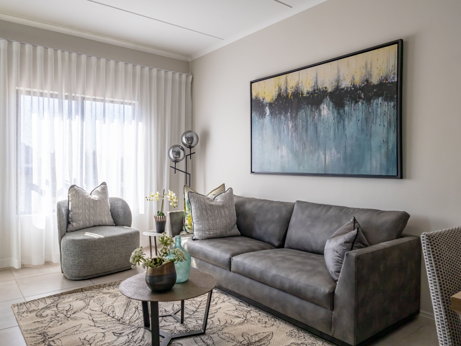 2 Bedroom Property for Sale in Erand Gardens Gauteng