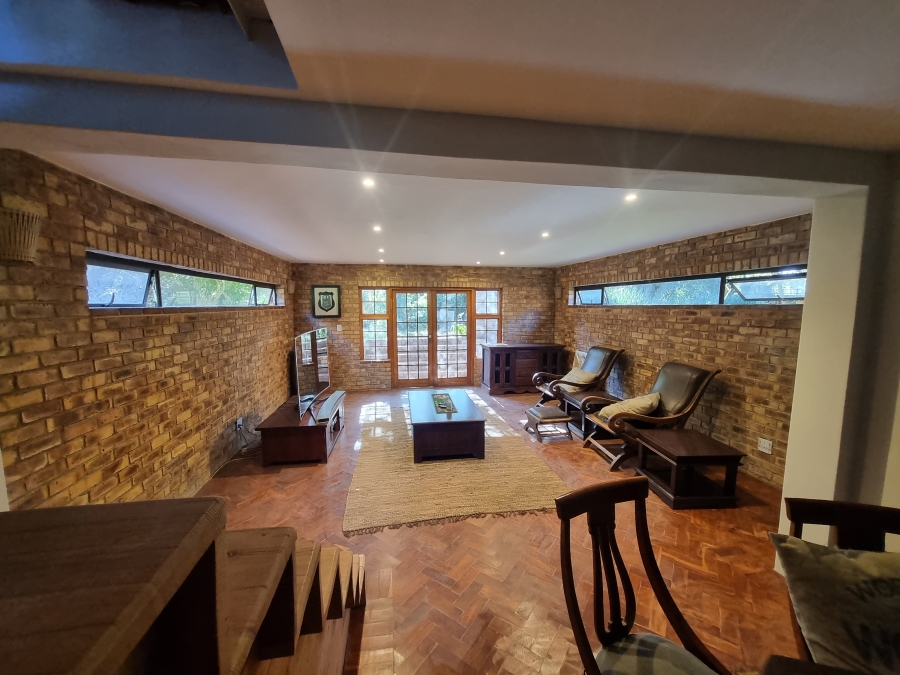 5 Bedroom Property for Sale in Thornhill Estate Gauteng