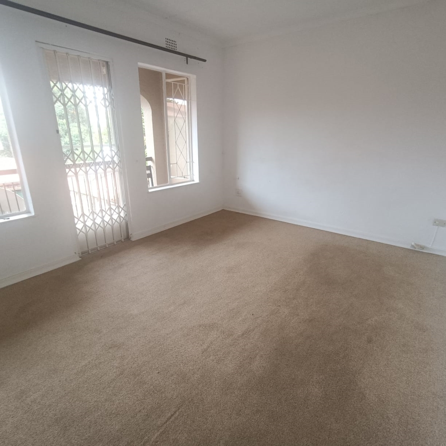 To Let 2 Bedroom Property for Rent in Fairland Gauteng