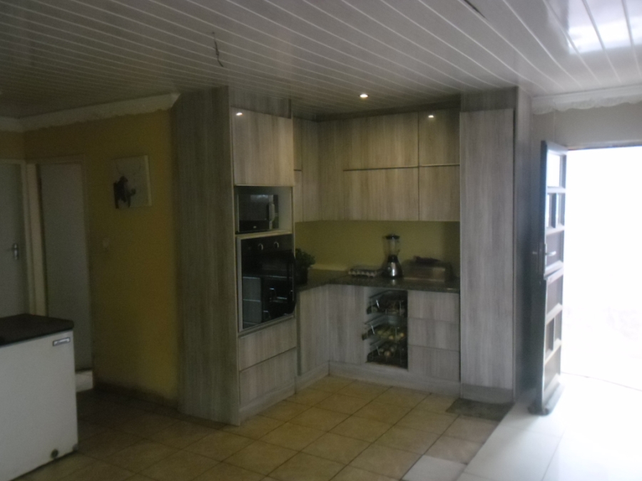 3 Bedroom Property for Sale in Protea Glen Gauteng