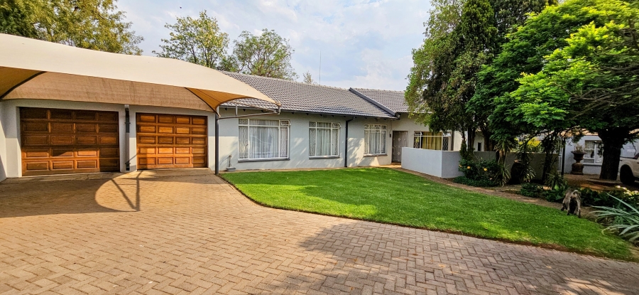 4 Bedroom Property for Sale in Three Rivers East Gauteng