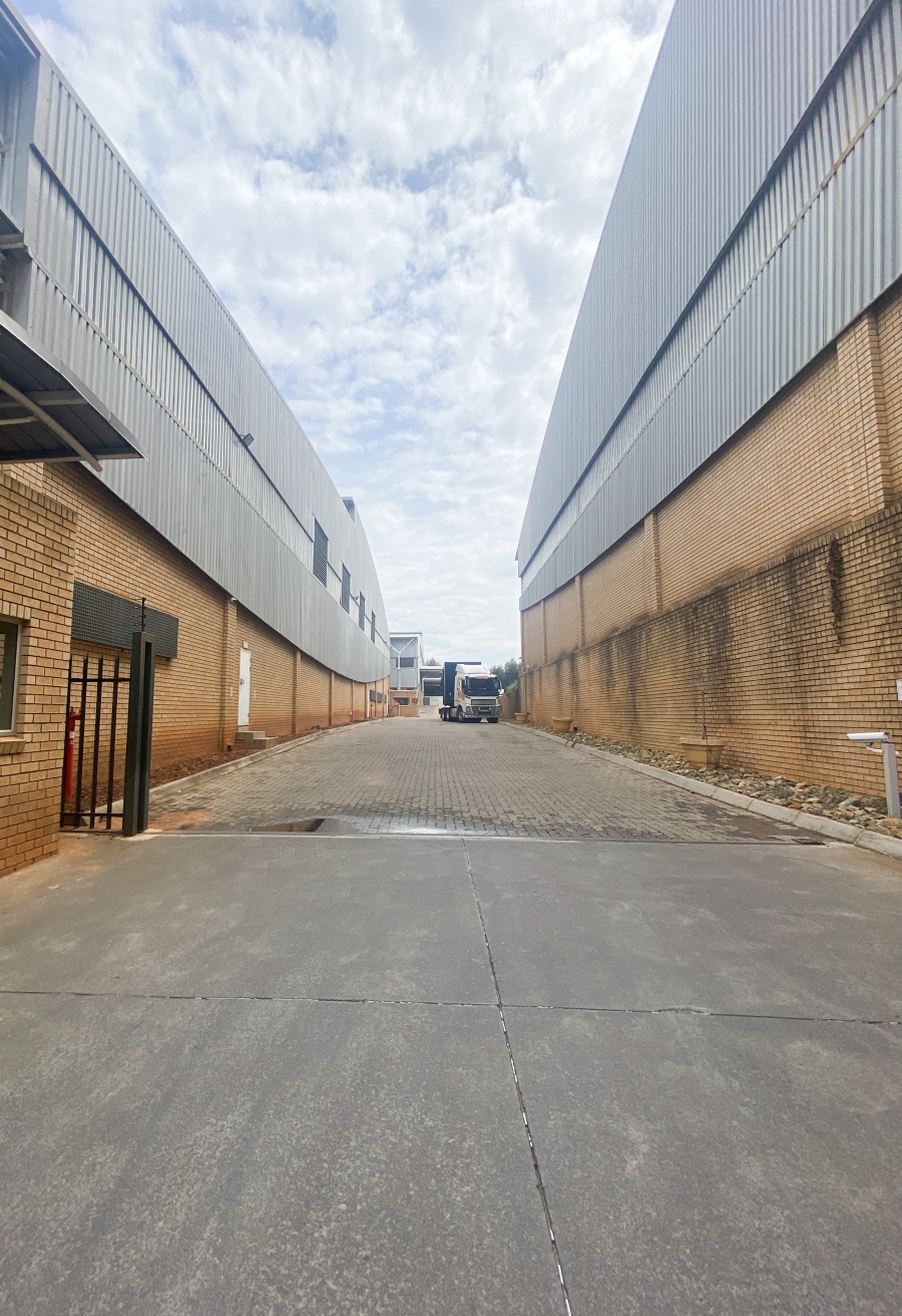 To Let commercial Property for Rent in Longmeadow Gauteng