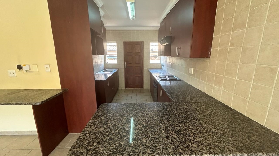 3 Bedroom Property for Sale in Bartlett Gauteng