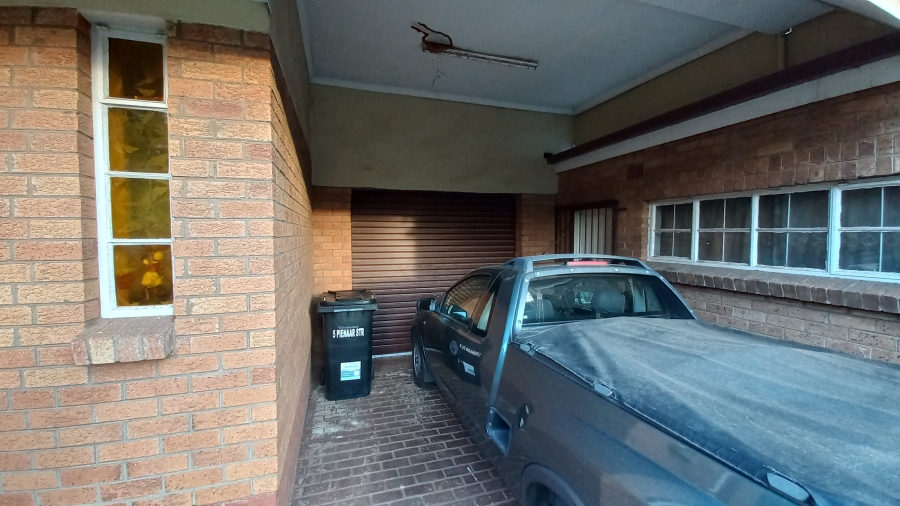 4 Bedroom Property for Sale in Parkdene Gauteng