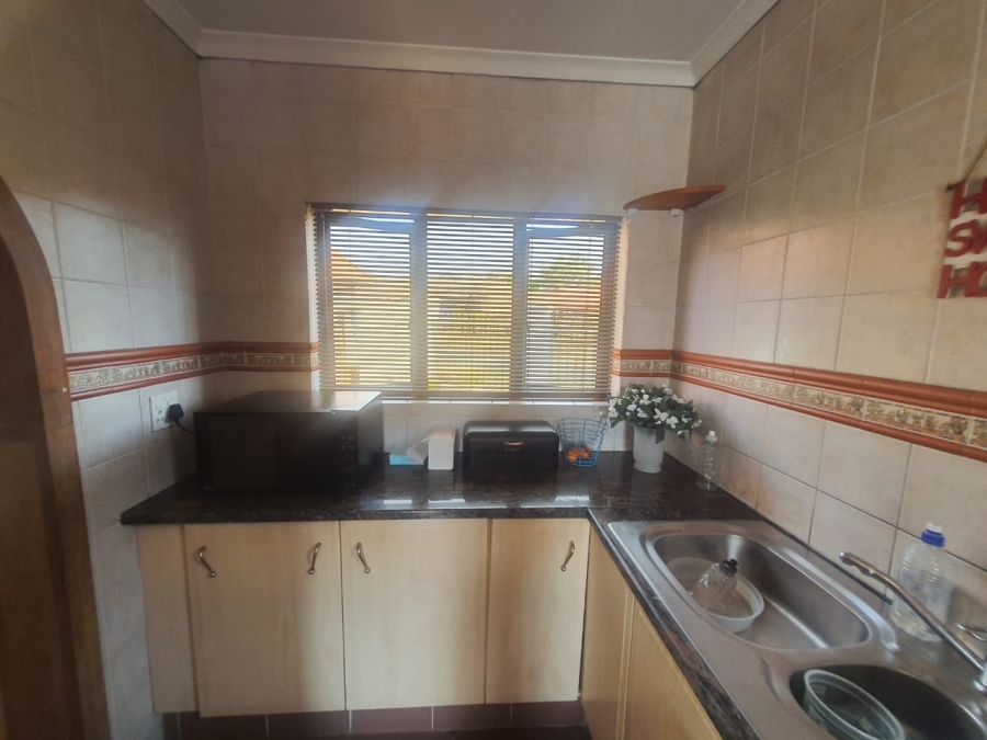 6 Bedroom Property for Sale in Dalpark Gauteng