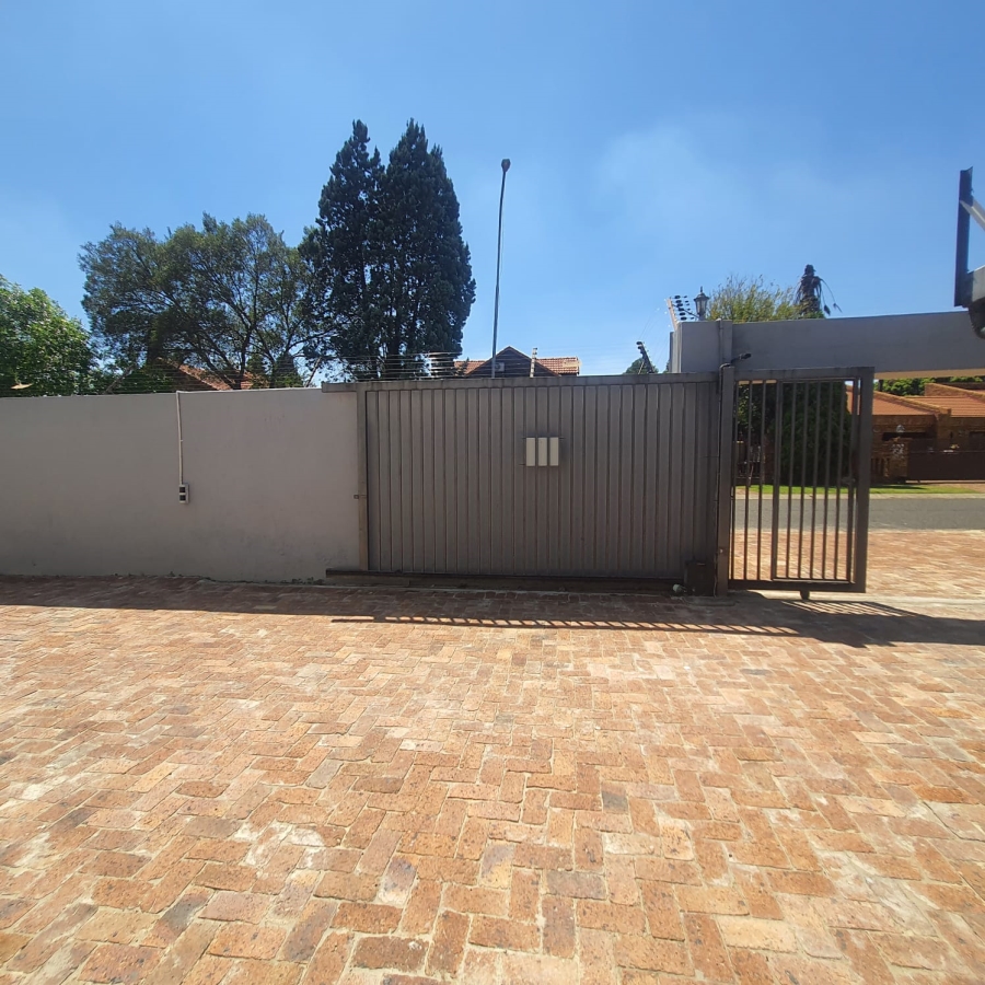 4 Bedroom Property for Sale in Dalpark Ext 1 Gauteng