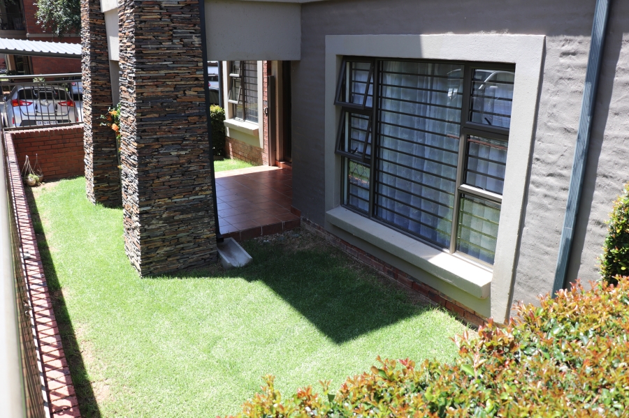 To Let 2 Bedroom Property for Rent in Parkwood Gauteng