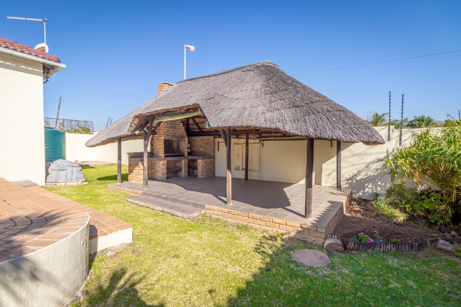 3 Bedroom Property for Sale in Honeydew Manor Gauteng