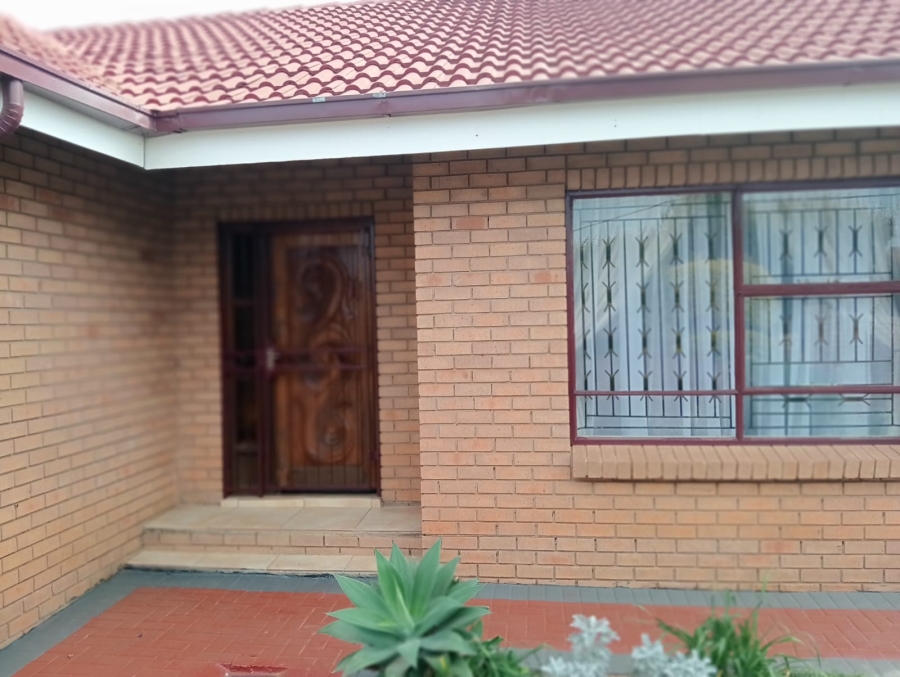 3 Bedroom Property for Sale in Mabopane Gauteng