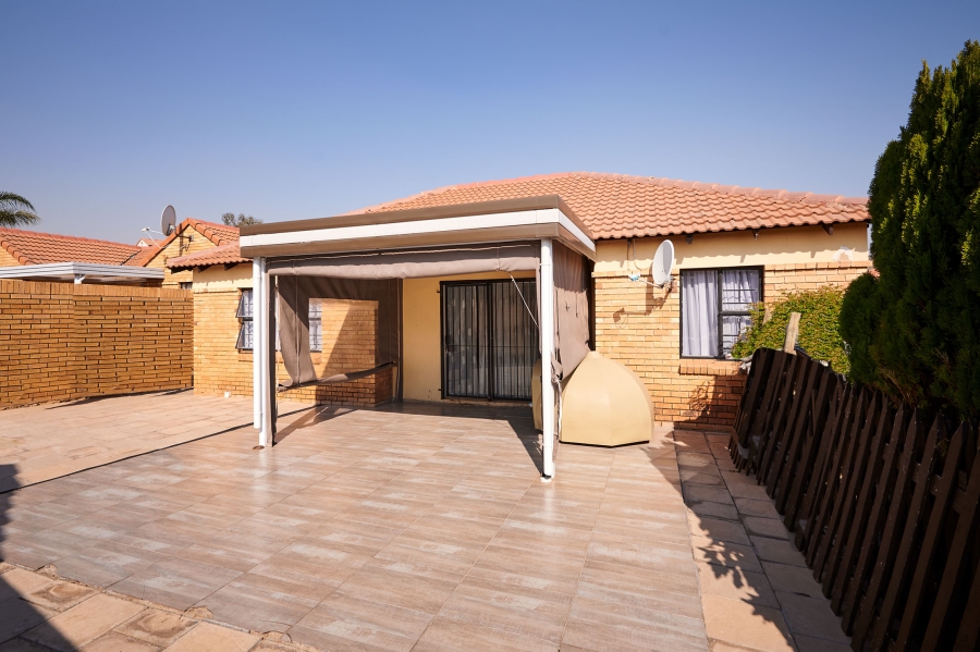 3 Bedroom Property for Sale in Halfway Gardens Gauteng