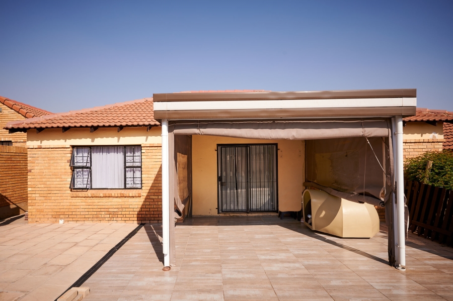 3 Bedroom Property for Sale in Halfway Gardens Gauteng