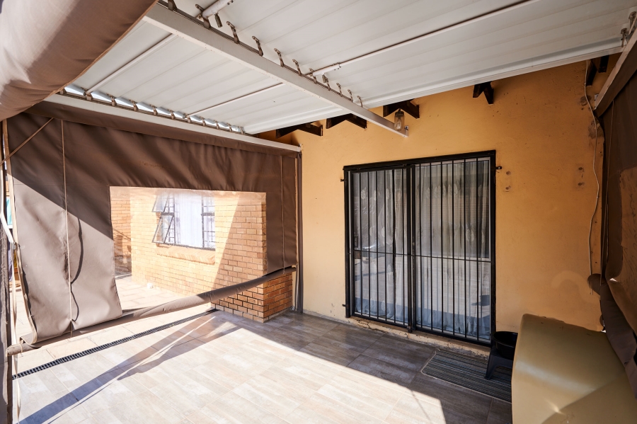 3 Bedroom Property for Sale in Halfway Gardens Gauteng