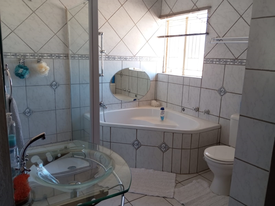 3 Bedroom Property for Sale in Rant En Dal Gauteng