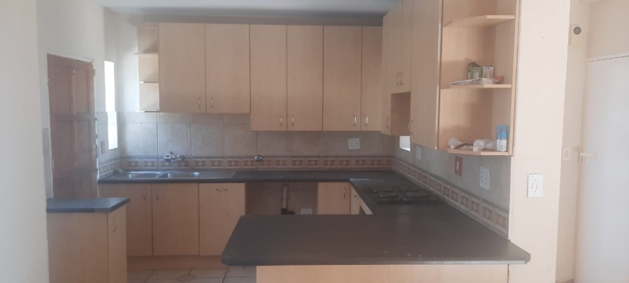 To Let 3 Bedroom Property for Rent in Birchleigh Gauteng