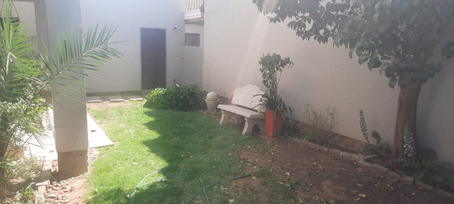 To Let 3 Bedroom Property for Rent in Birchleigh Gauteng