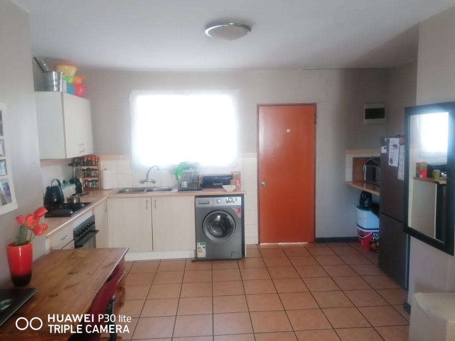 To Let 2 Bedroom Property for Rent in Die Wilgers Gauteng