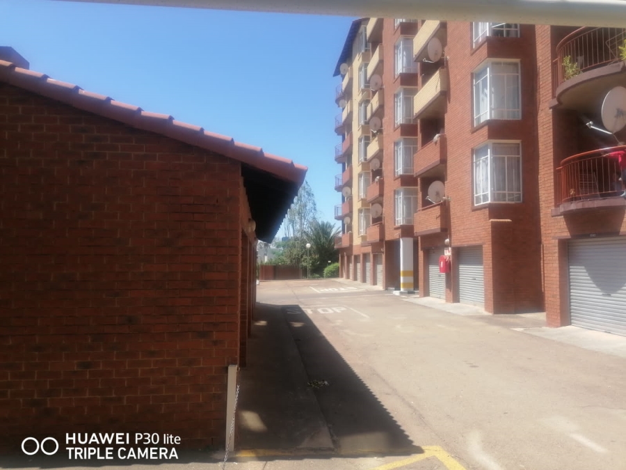 To Let 2 Bedroom Property for Rent in Die Wilgers Gauteng