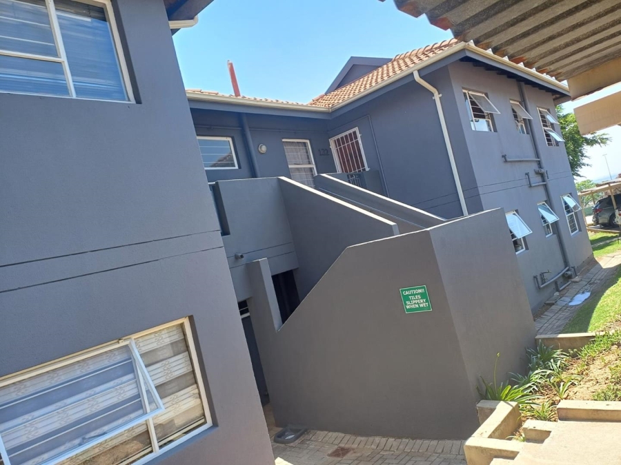 2 Bedroom Property for Sale in Linmeyer Gauteng