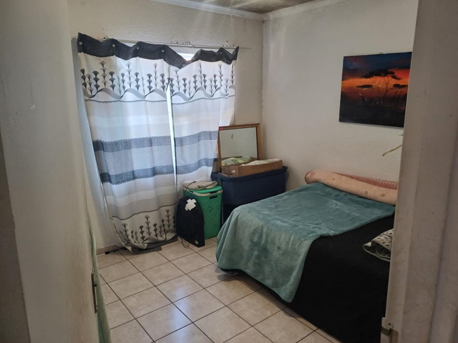 2 Bedroom Property for Sale in Linmeyer Gauteng